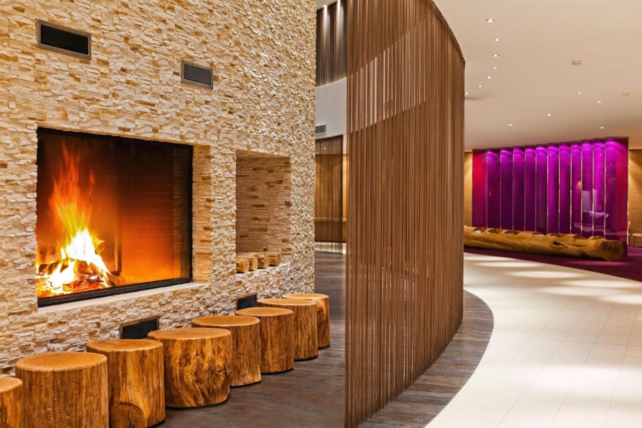 Radisson Blu Resort バコヴェル エクステリア 写真 The lobby of the W Aspen
