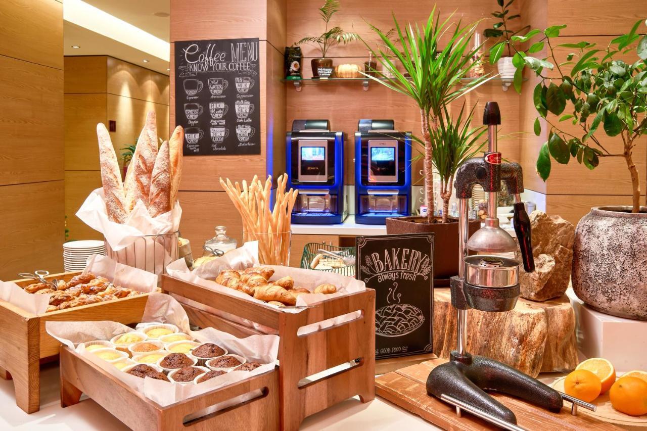 Radisson Blu Resort バコヴェル エクステリア 写真 A coffee bar
